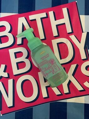 NWT Bath & Body Works Neapolitan Ice Cream Foaming Hand Soap